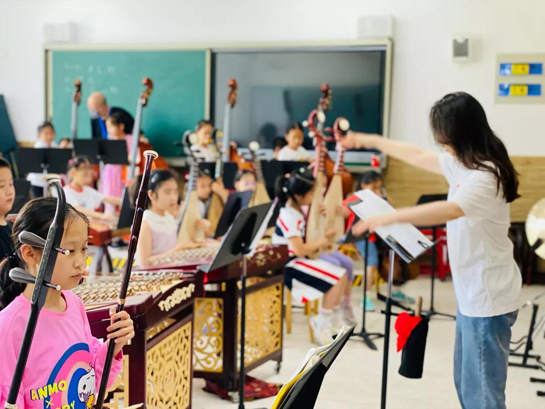 打造人才集聚强磁场,教育人才高地