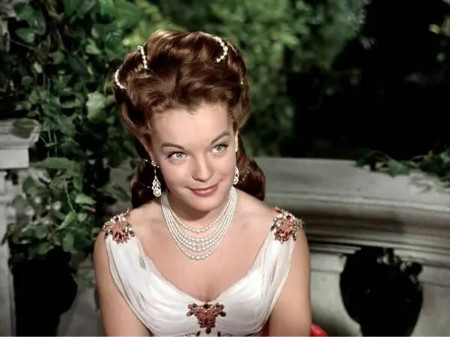 耳环款式图银,优雅耳环必备款式图片大全