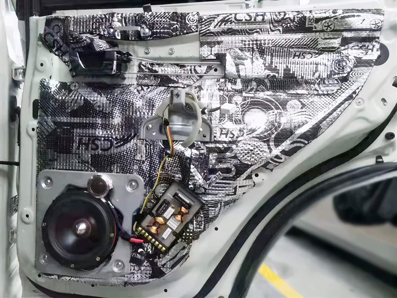 帕杰罗改装音响,帕杰罗音响改装