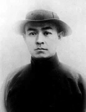 张自忠:从汉奸到英雄的自我救赎,周恩来曾经这样评价他