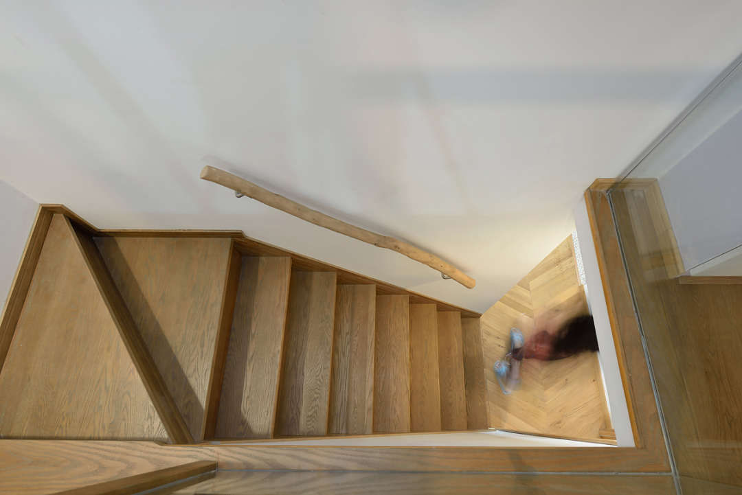 小户型带阁楼带露台,带阁楼加露台的房子