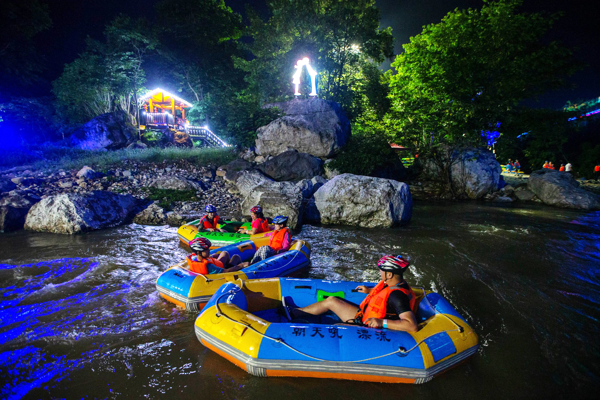 宜昌兴山朝天吼漂流空气质量,宜昌朝天吼漂流今天可以游吗