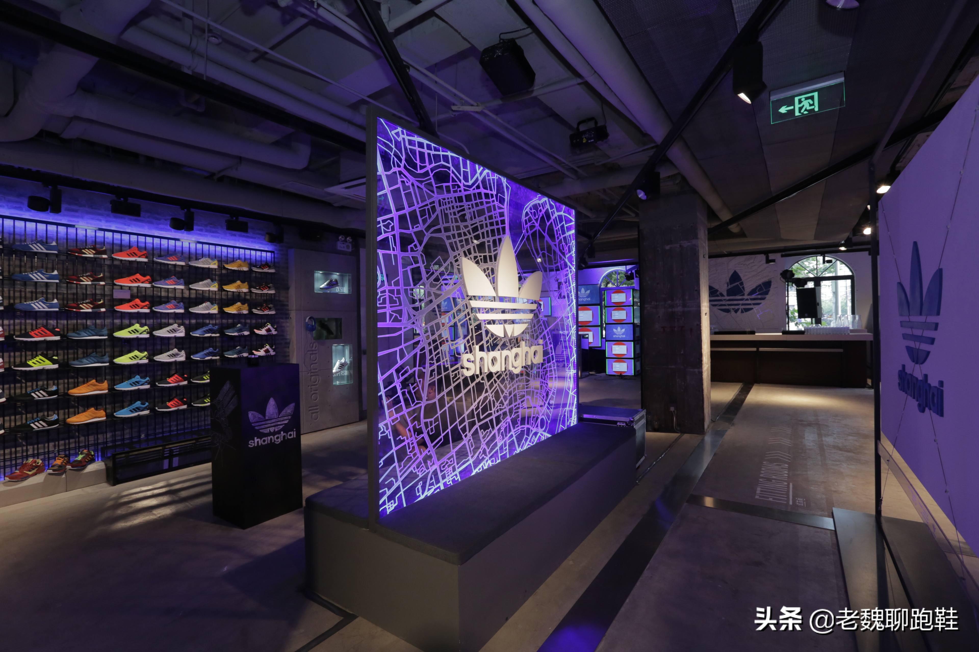 adidas银色鞋子和新百伦,adidas凉鞋和新百伦凉鞋