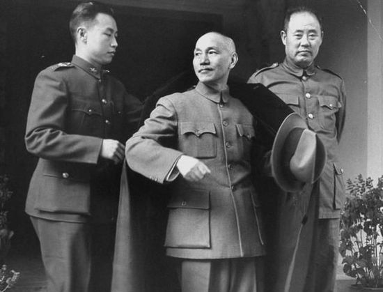 1946年，叶挺在黑茶山罹难身亡，周恩来：肯定有人搞鬼