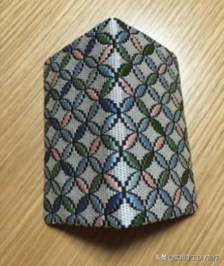 刺绣收藏简单又美丽的刺绣图样,刺绣原图日本小清新花朵刺绣