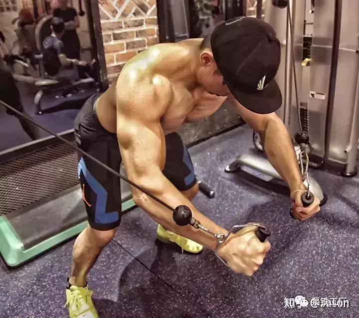 健身多久可以尝试力量举 (健身几年可以练力量举)