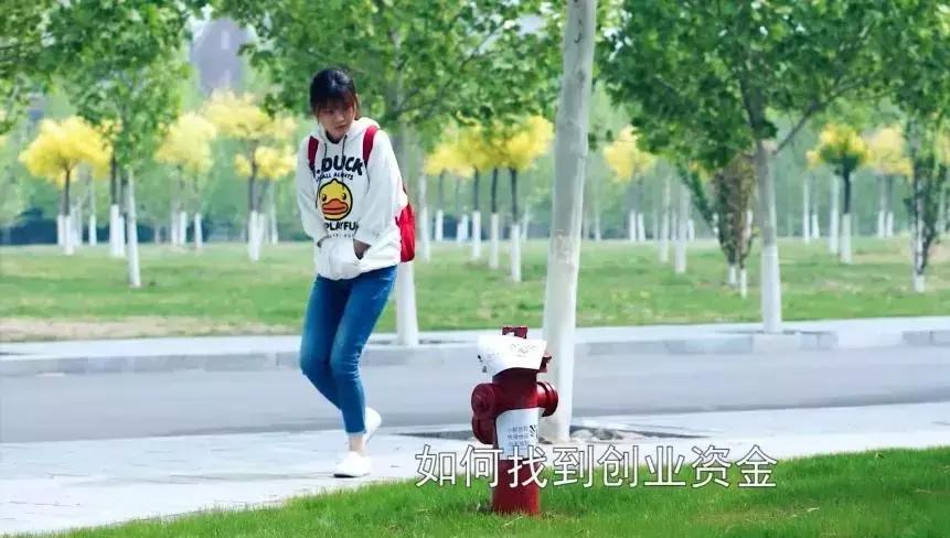 警花小姐姐pk银行小姐姐,警花小姐姐vs诈骗分子