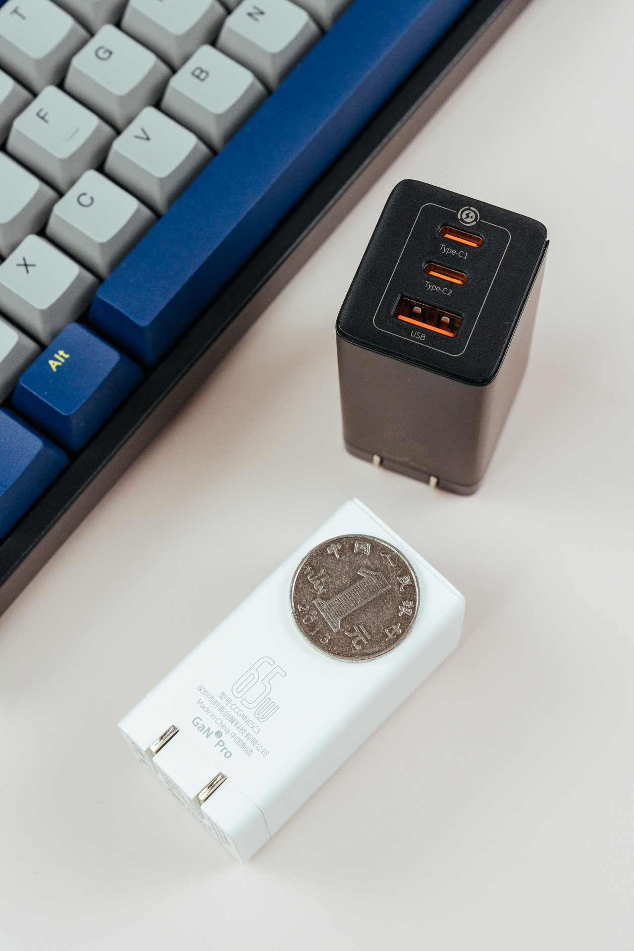 iphone1335w快充测评,iphone13充电头倍思评测