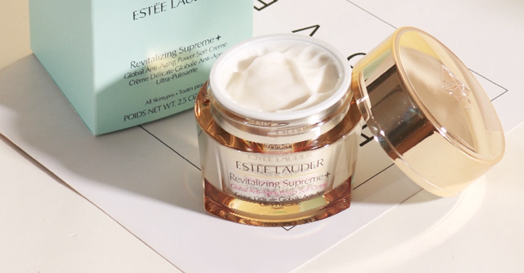 雅诗兰黛面霜哪款抗皱紧致效果好 (35岁雅诗兰黛智妍和红石榴哪个好)