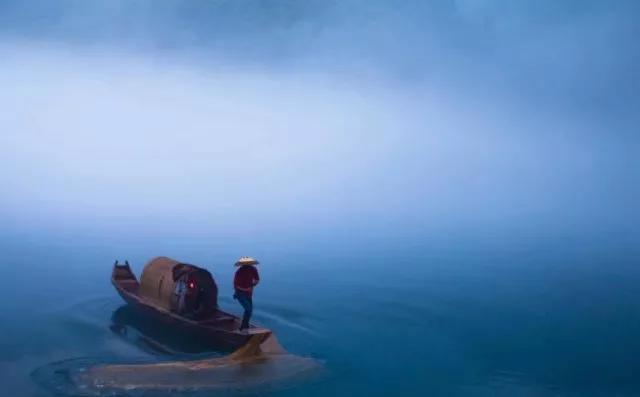 苏轼一生写了多少首诗词散文,苏轼共有多少首诗和多少首词