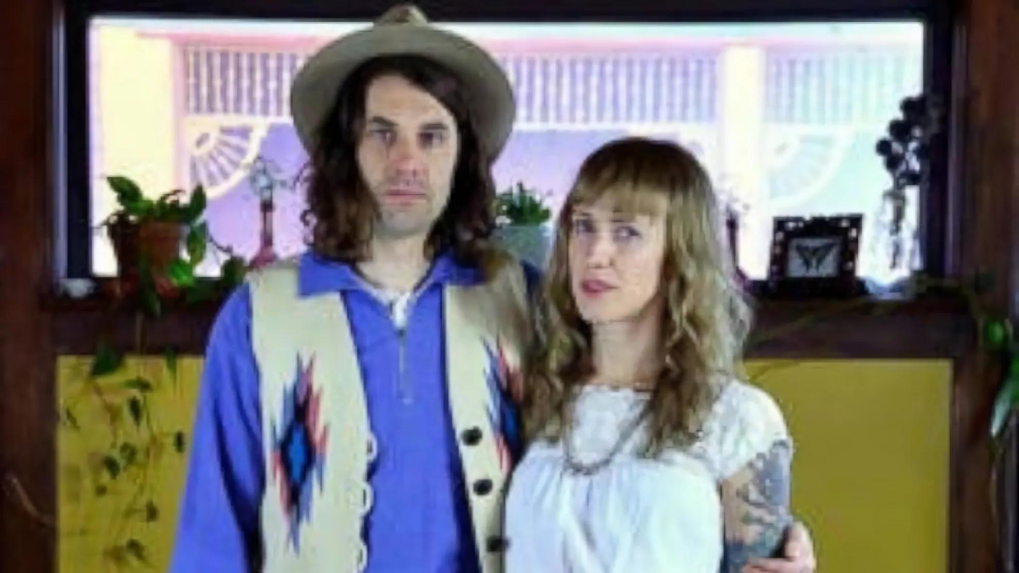 2014年他用3块钱买下一条二手毛衣，1年后价格涨到27万