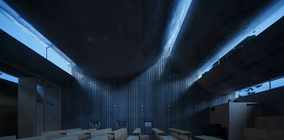 把「月亮」用到极致，建筑师为夫妻造座白色宅子，来记录阴晴圆缺