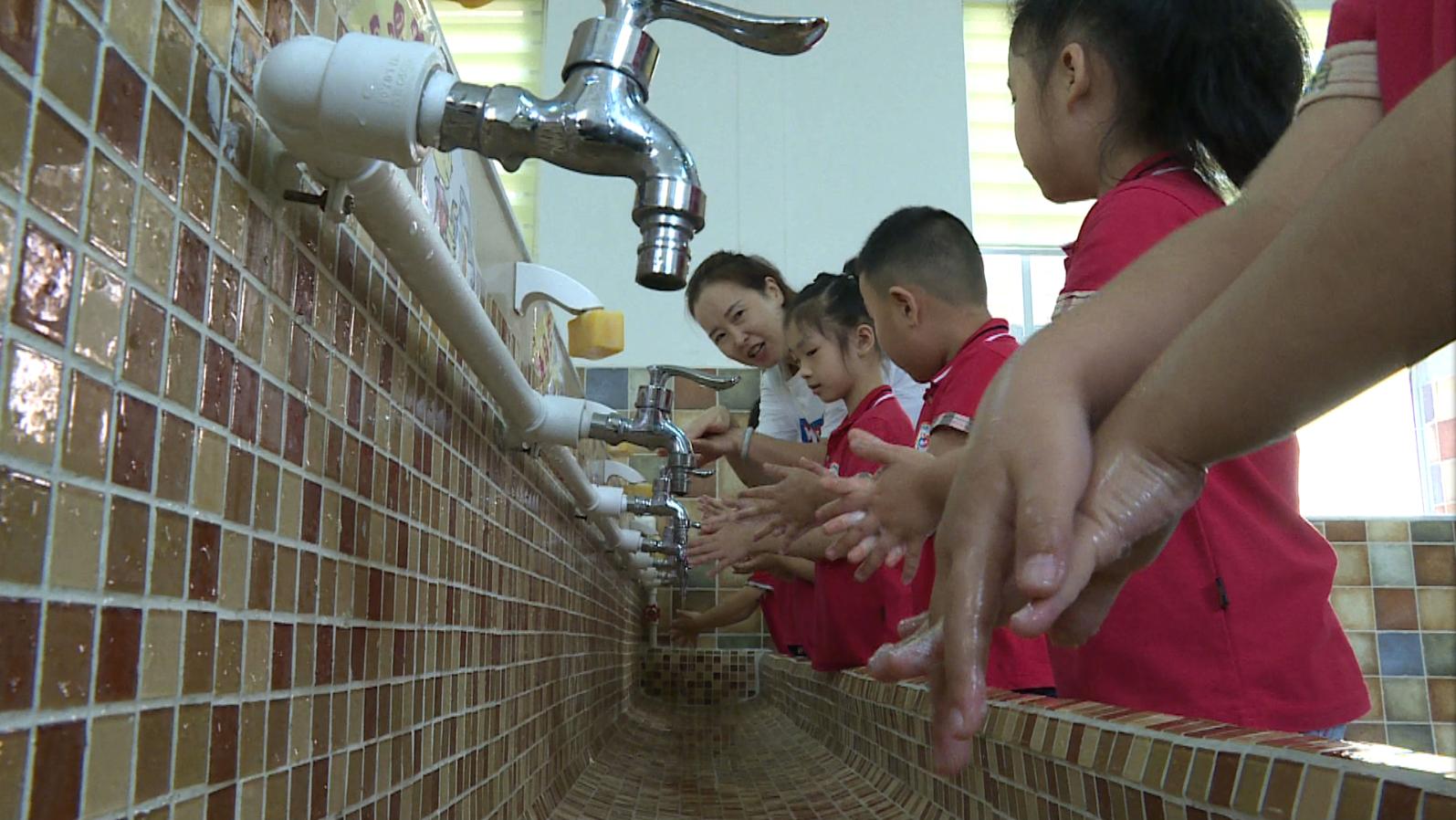 汉滨区江南幼儿园：快乐返校健康入园