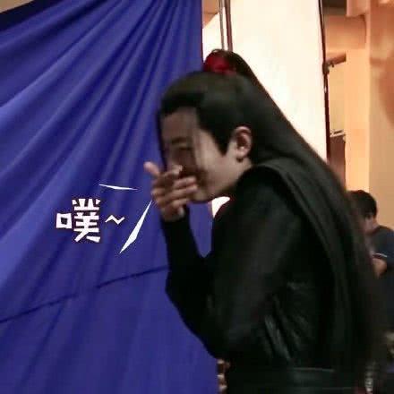 鼻子上的脓包能挤吗怎么处理,鼻子内长了个脓包可以刺破吗