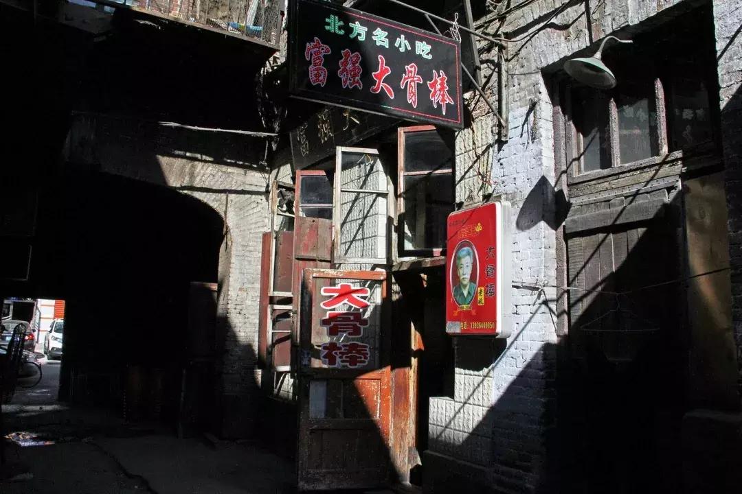 哈尔滨老道外百年老街走走,哈尔滨怀旧老道外