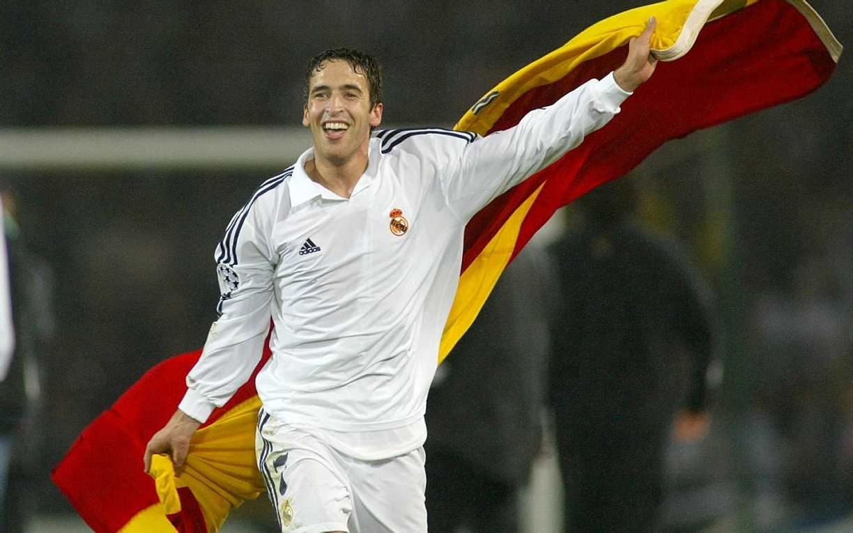 足球指环王劳尔,指环王劳尔庆祝原动作