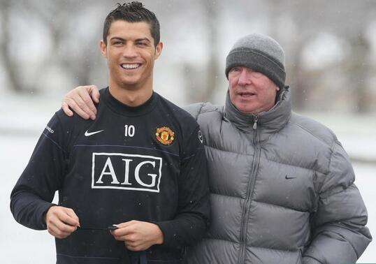 最让人印象深刻的足坛父子,事师之犹事父也