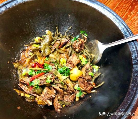 吃在中国的美味,中国美食大锅炖鱼