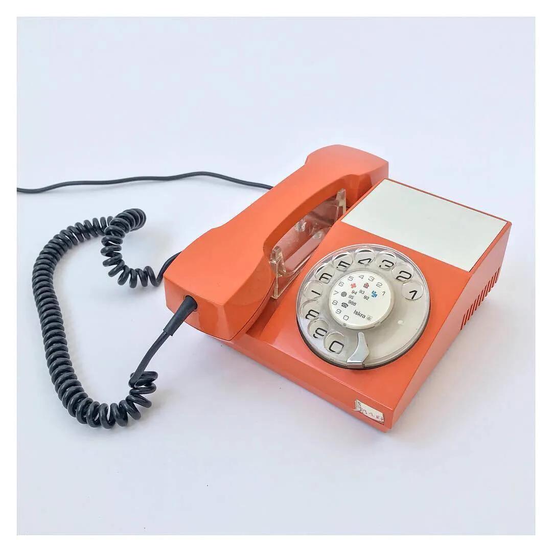 五六十年代电话机,1960年老式电话机