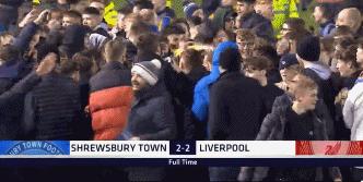 扼杀欧洲冠军！7万人小镇的足球奇迹背后，是令人羡慕的足球文化