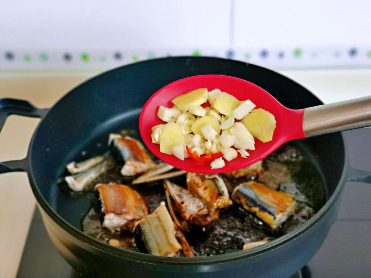 刀鱼这样做就简单多了,干炸刀鱼怎么样口感好