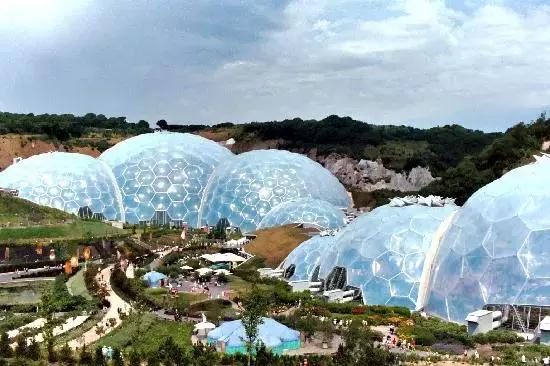 鍦ㄨ嫳鍥界殑澶忓ぉ,鍦ㄨ嫳鍥芥梾娓哥殑澶忓ぉ