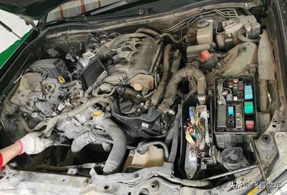 丰田皇冠3.0发动机大修有点共振,皇冠发动机烧机油大修