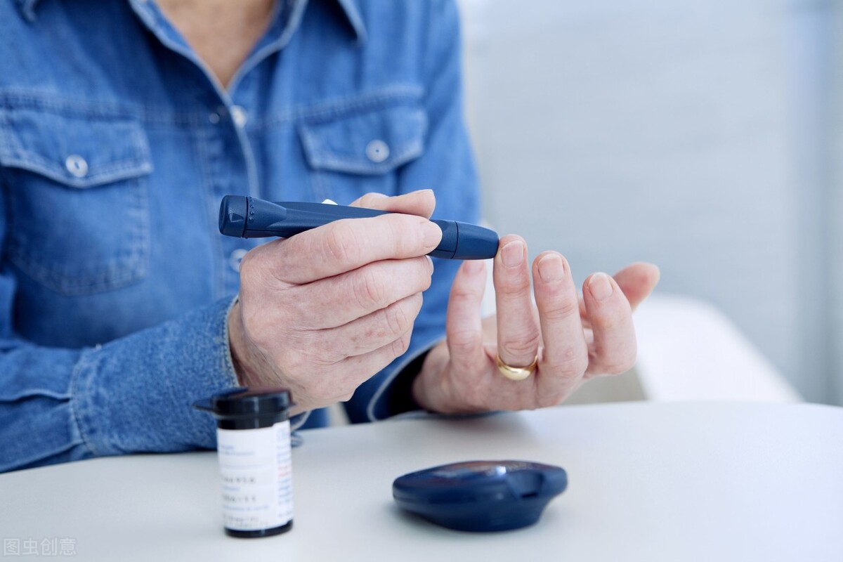 空腹血糖5.6餐后11.4是不是糖尿病,人的空腹血糖60岁6.7算不算糖尿病