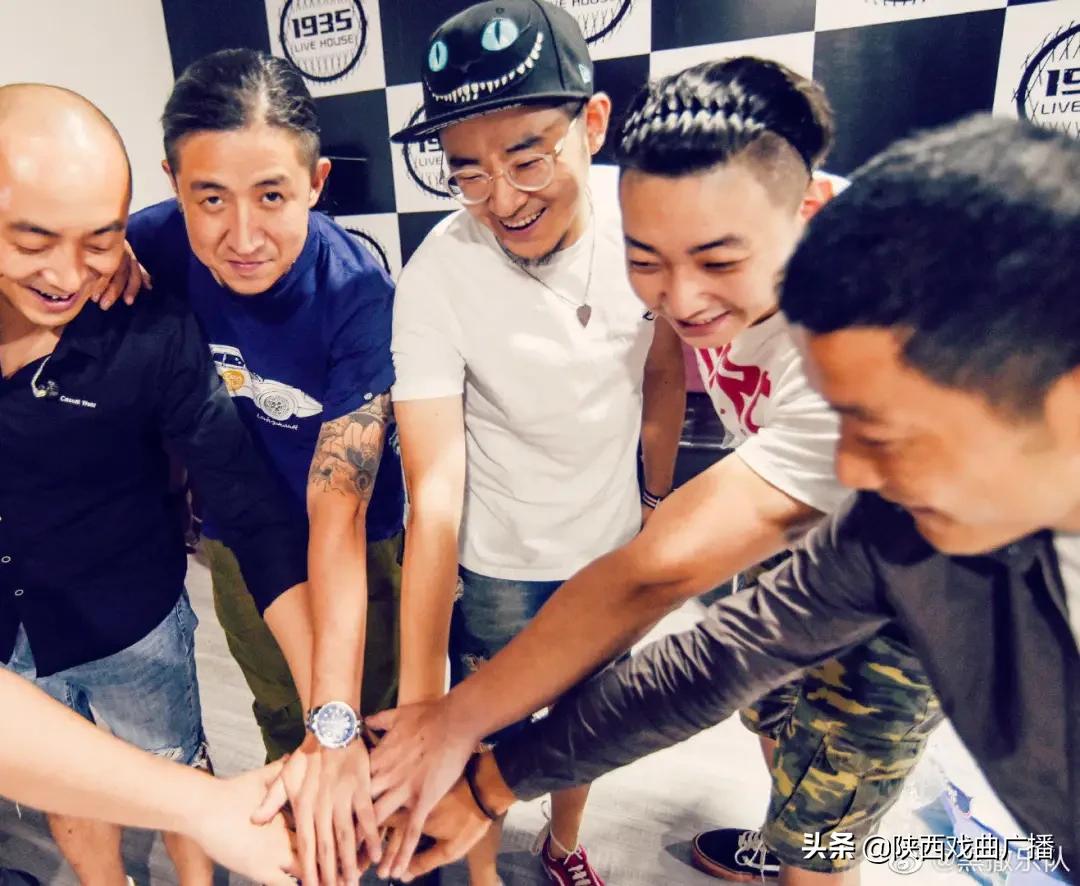 黑撒有没有关于西安方言的歌,陕西方言歌曲黑撒