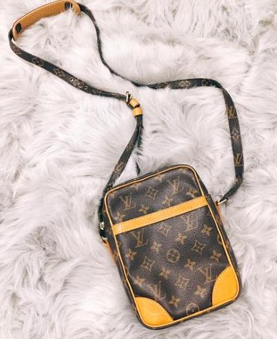 哪些中古饰品值得买,lv中古包购物袋值得购买吗