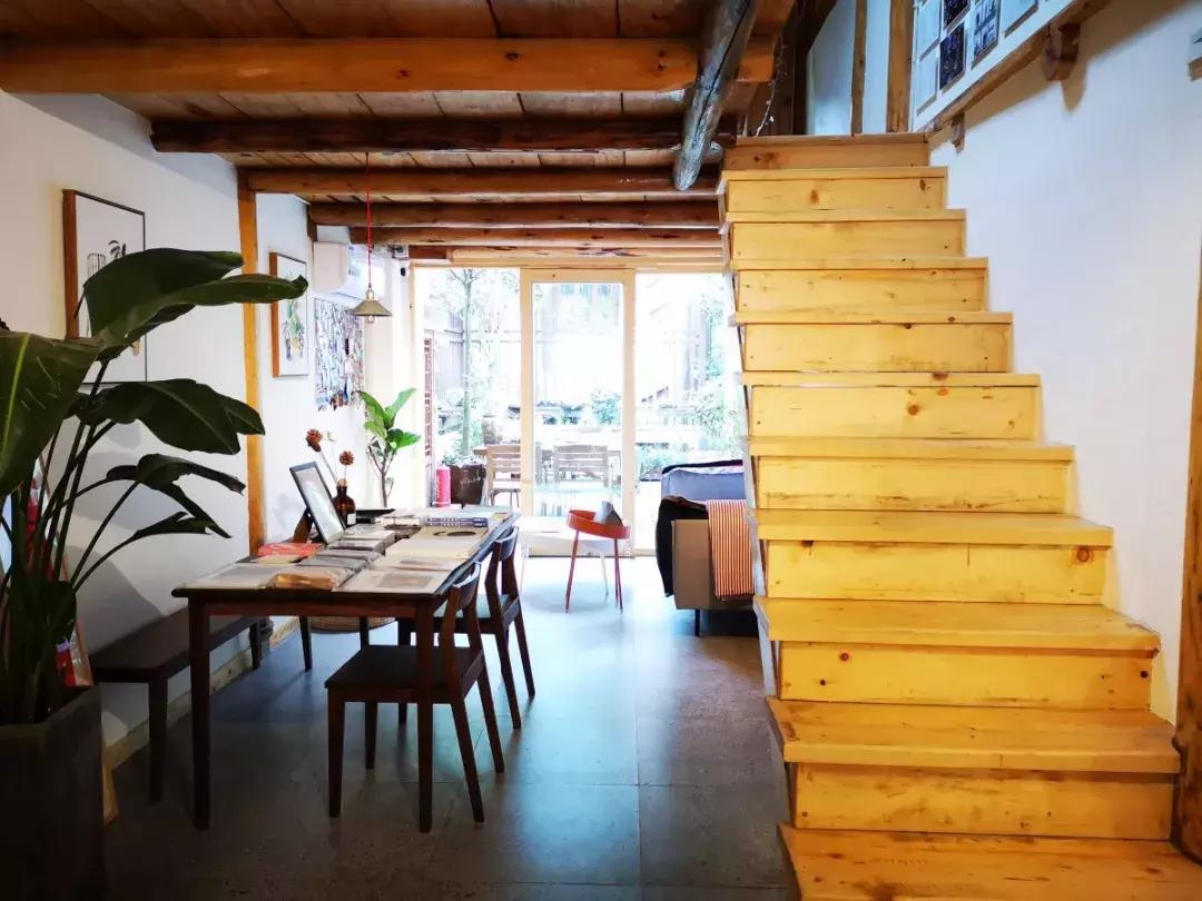 拒绝“人从众”！这个国庆必须到都江堰耍个“懒”，老街茶房、泥塑木作、古园书屋，快来享受你的小闲趣~