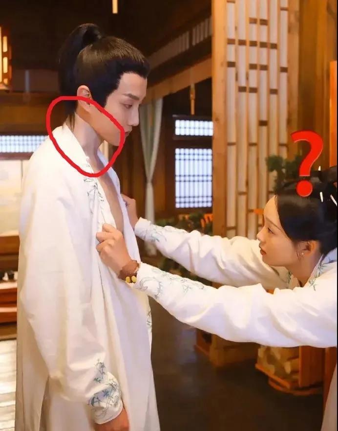 被倪妮和金晨的冷白皮惊艳到了 (倪妮和金晨的眉毛)