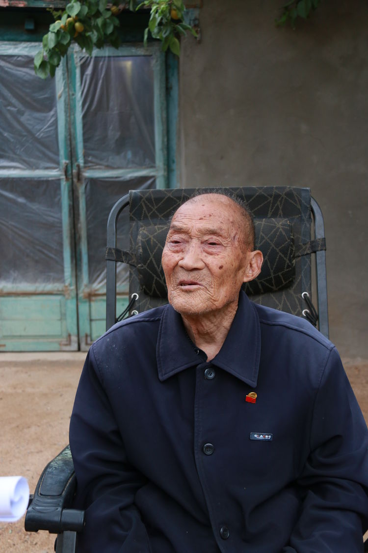 探访老党员活动记录,不忘初心牢记使命老党员走访纪实