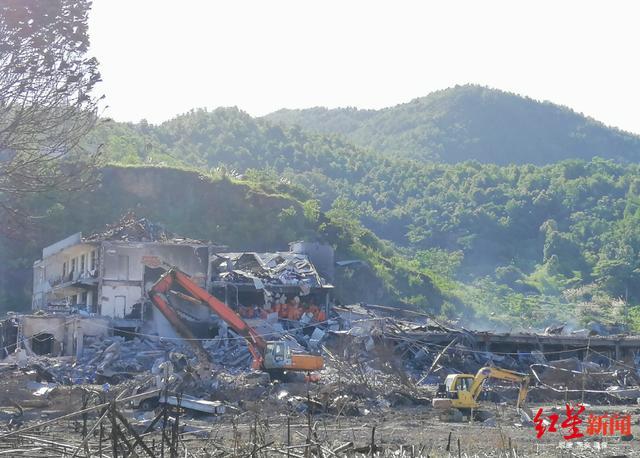 洪水和暴雨致多地险情频发,关于特大暴雨和洪水的文章