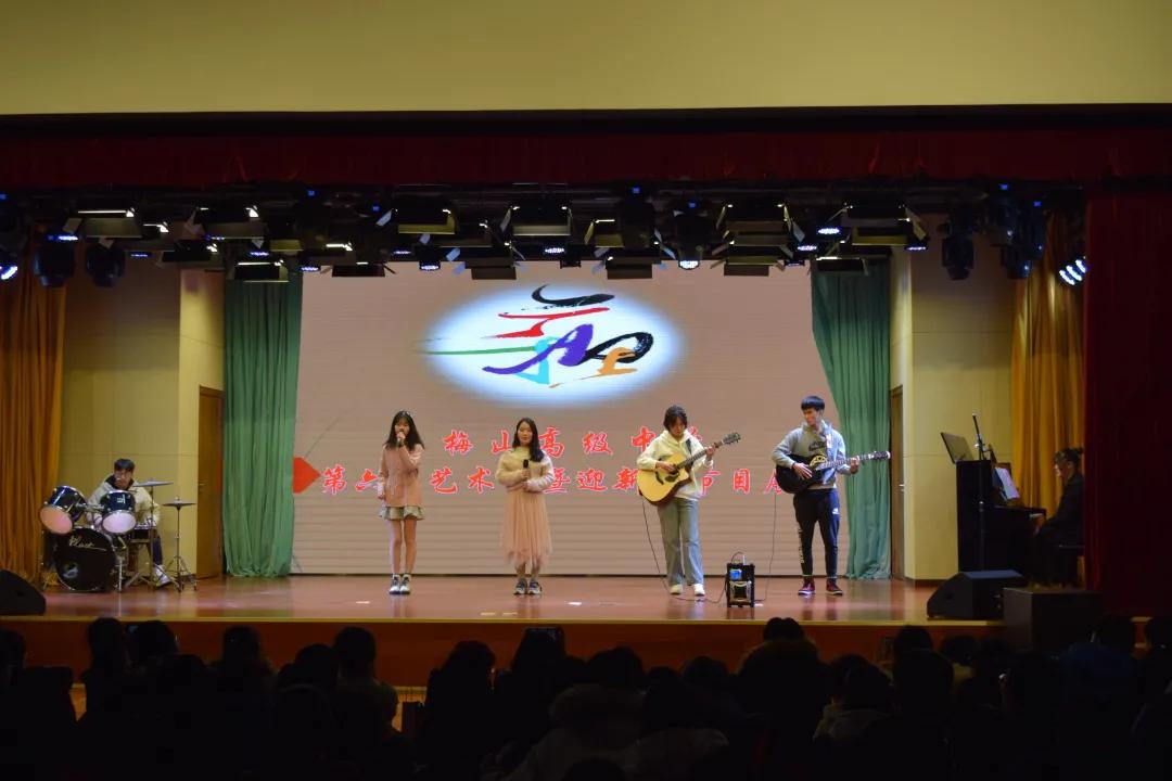 南京八大名校高考喜报,北大喜报背后的故事