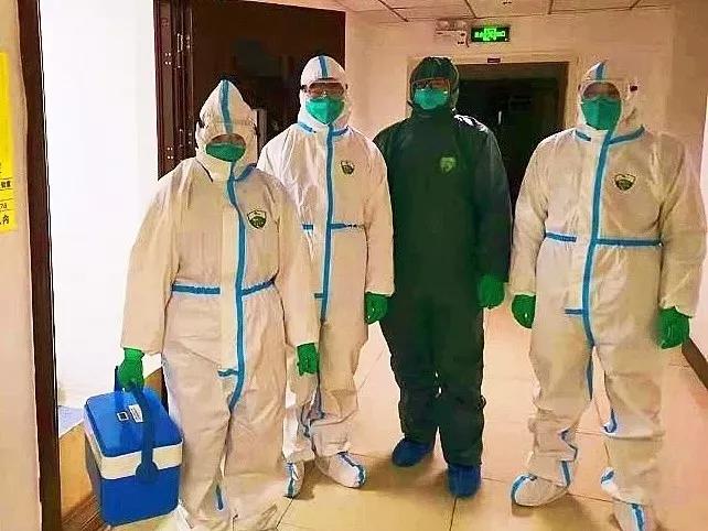 抗疫中家人离世感人事迹,抗疫医护母亲去世感人视频