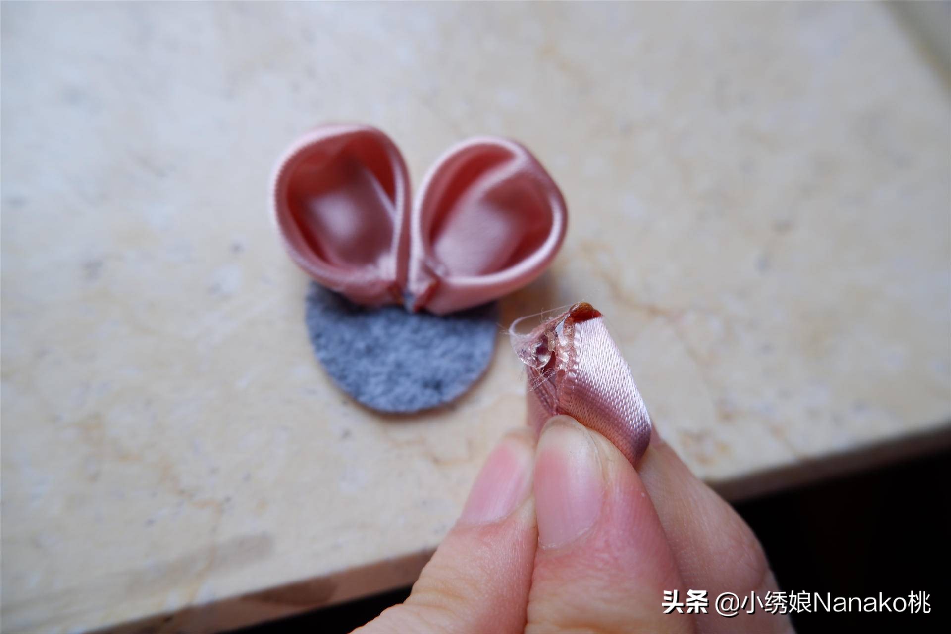 蝴蝶结丝带花制作图解,怎么做丝带花结最简单又漂亮