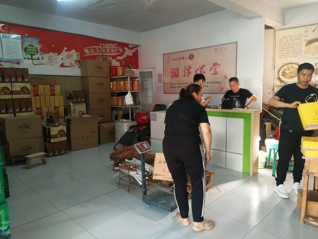 东西特别全的超市,焦作好吃又便宜的店