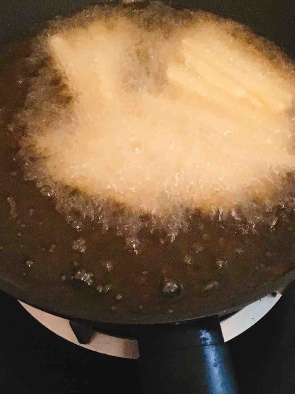 薯条炸出来软趴趴,炸薯条软趴趴的怎么回事