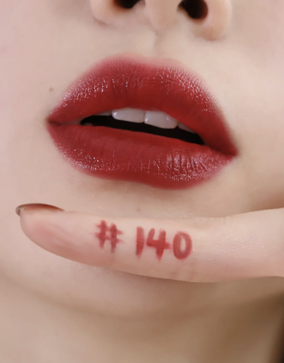 女人必须拥有的几个口红色号,女人会打扮和不会打扮的区别