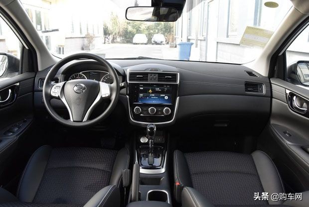 这台日产车坐着舒服，空间大，原价9.99万，现跌至7万多，买吗？