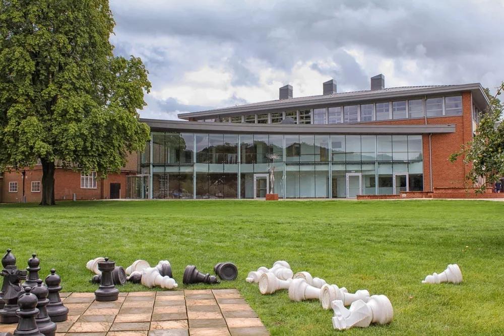 英国哈利波特学校,英国的哈利波特学校