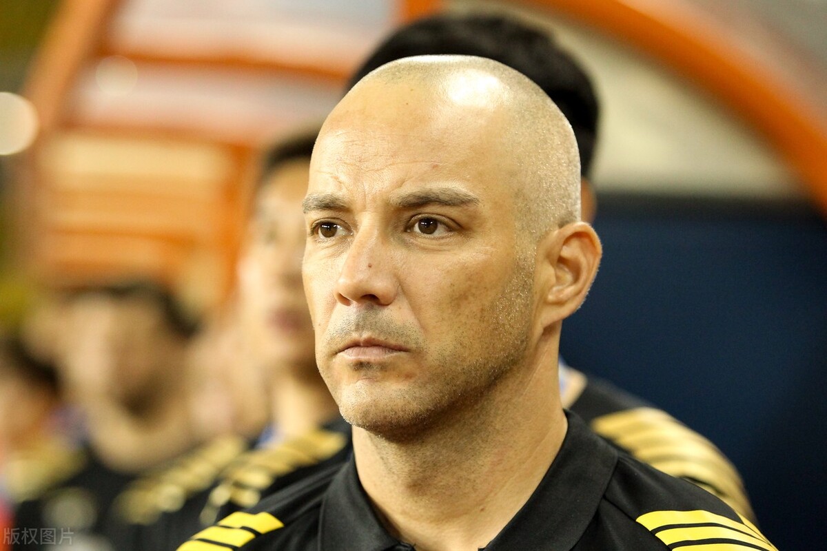 马尔康加盟中超仪式,马尔康转会武汉三镇转会费多少