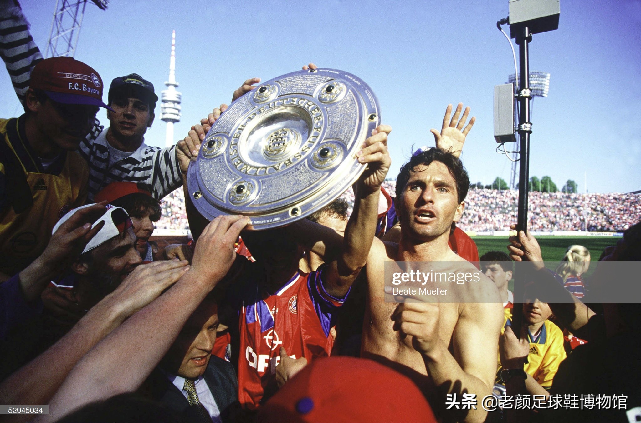 踢五届世界杯娶五个老婆，拜仁大佬39岁双杀皇马后和嫩草女友私奔