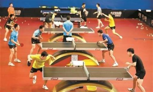 乒乓球由攻球改为拉球,乒乓球球的大小什么时候改