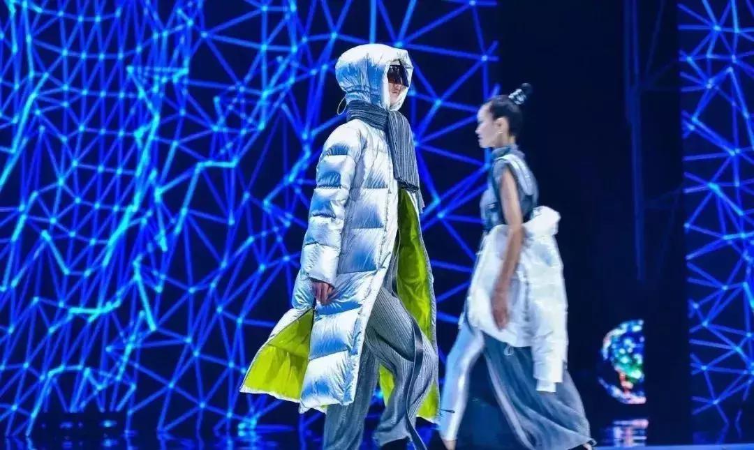 加拿大鹅羽绒服各版本的区别,除了加拿大鹅还有什么名牌羽绒服