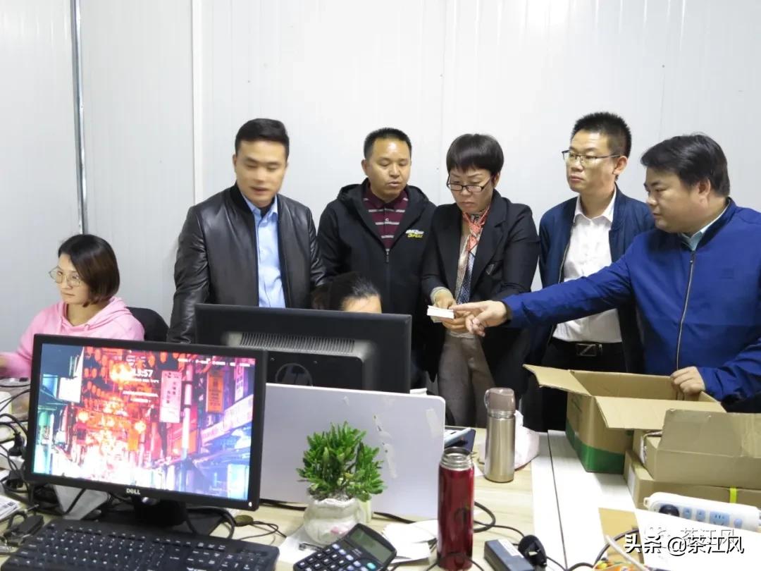 贫困县扶上马送一程,扶上马送一程确保脱贫经得起检验