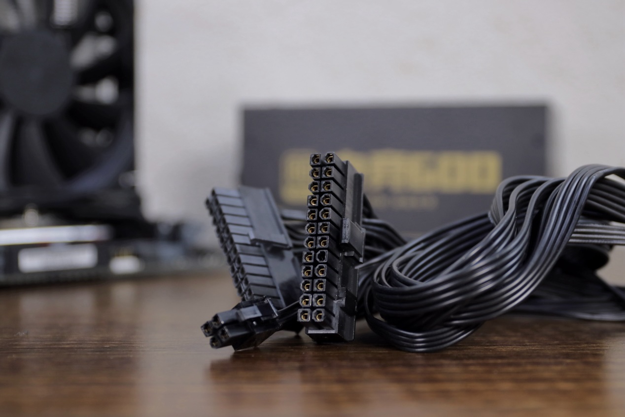 电竞主机3000到4000,aigo电竞700电源怎么拆