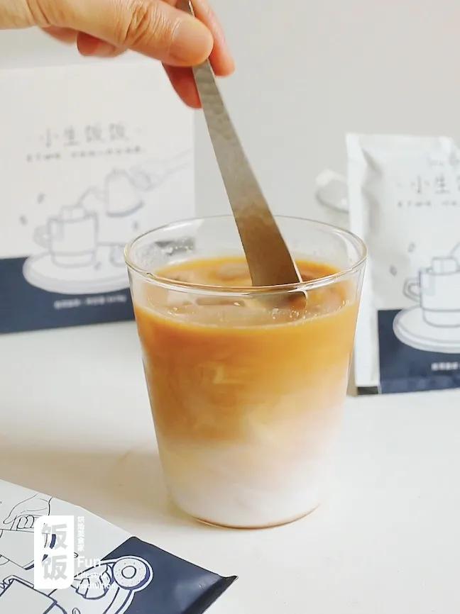 「生椰拿铁」火爆全网的夏日生椰拿铁,在家就能轻松复刻