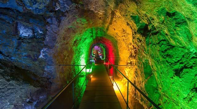 浙江有哪些有瀑布的旅游景点,浙江旅游景点推荐瀑布